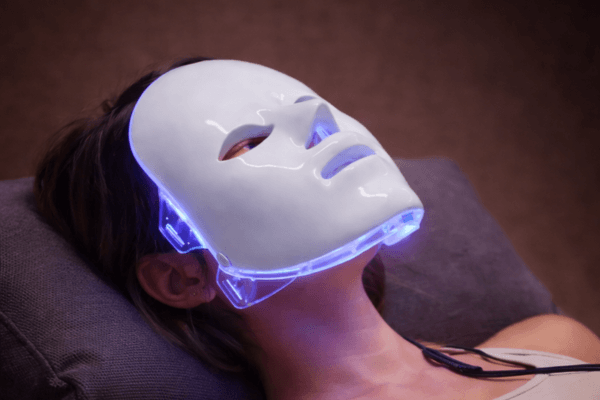 Lumière LED bleue visage