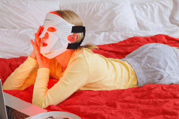 Masque LED tous les jours : ce qu’il faut vraiment savoir avant de se lancer
