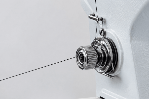 Tension point : comment régler longueur, largeur et tension du fil pour des coutures parfaites
