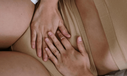 Douleurs menstruelles sans règles à la ménopause